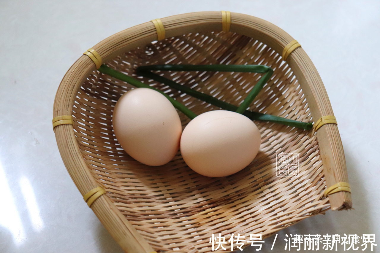 粗糙|水蒸蛋,很多人第一步就错了!难怪碗底咸蛋起泡,口感粗糙不嫩滑