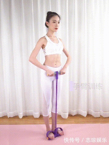 身材|38岁韩国老阿姨，拿下20岁小鲜肉，网友看到她的身材后明白了