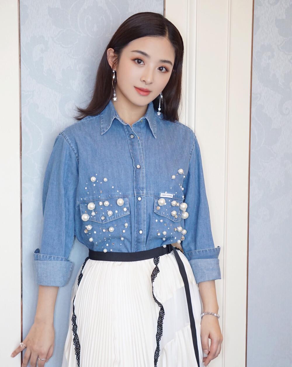 赵薇|脸上有3个特点,说明你是“苹果系”女生,又硬又脆的甜美感