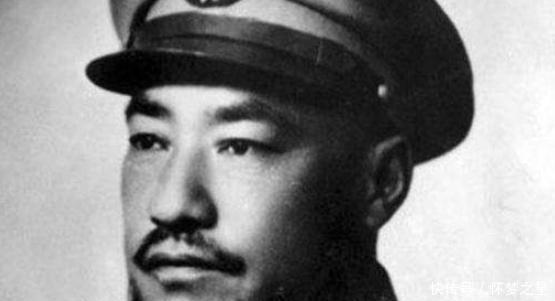 此人|此人心狠手辣,曾活埋几千红军,后雇9架飞机运送财宝,逃至国外!