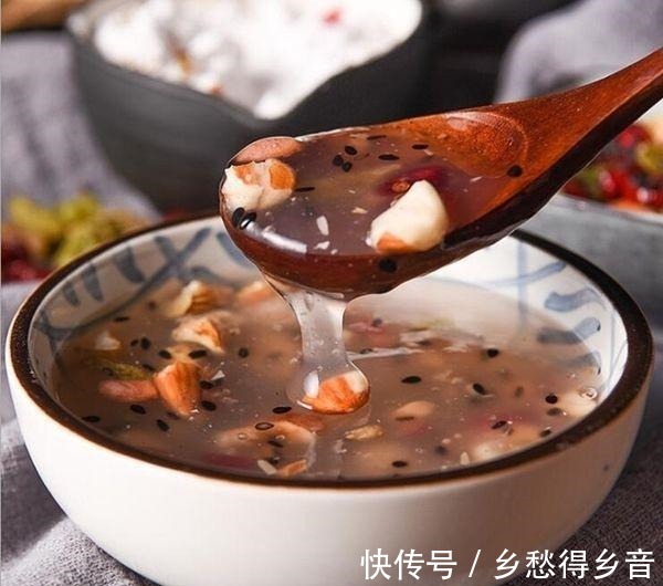 面色|女人年过40后,记得多吃3款美食,面色红润显年轻,早吃早受益!