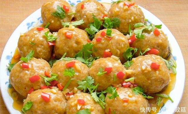  土豆从小吃到大，这吃法还是第一次见，不炒不炖，鲜嫩多汁不油腻