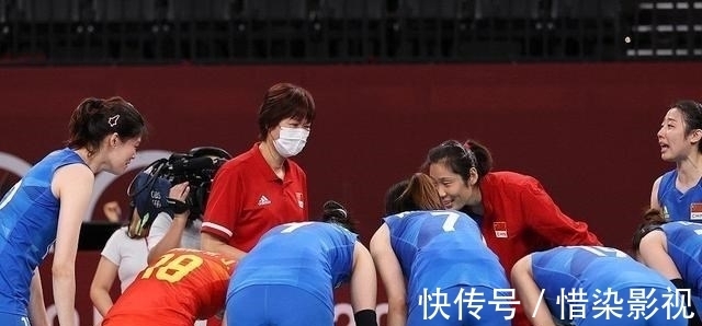 中國(guó)女排|中國(guó)女排東京奧運(yùn)失利原因大揭秘！球迷：一傳不穩(wěn)、一人發(fā)揮失常