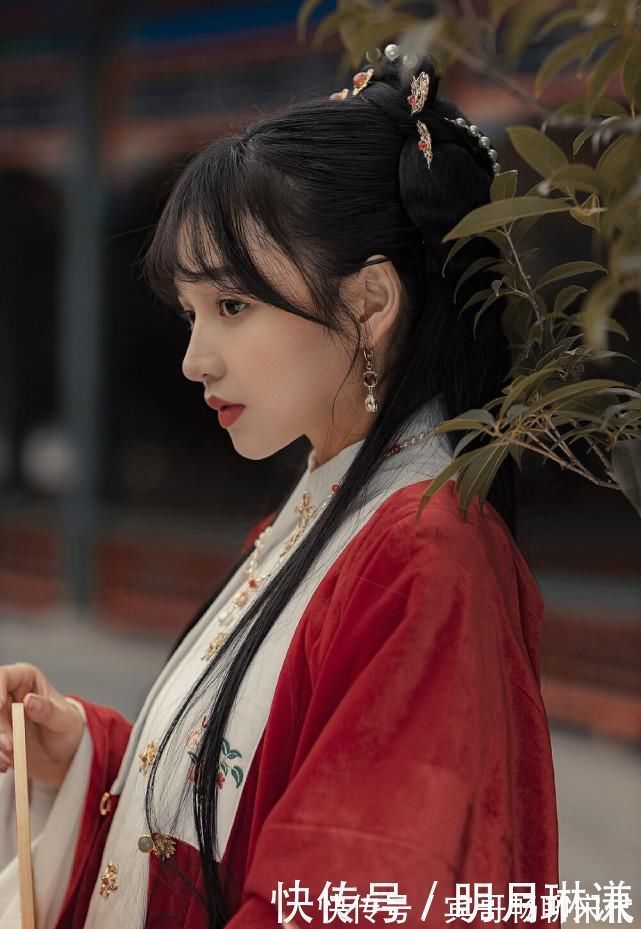 |那些令汉服小姐姐崩溃的瞬间,既搞笑又尴尬,希望你没遇到过