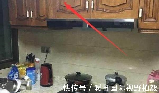 痞子们|突然暴富的表弟在城里买房,跟我炫耀说这房子光装修花了200多万
