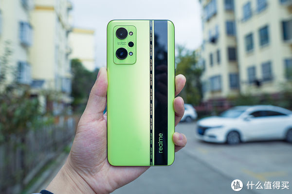 neo2|潮流配色敢越级 realme GT Neo2双11选他绝对真香