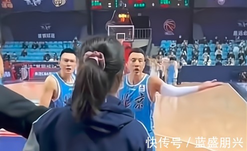 朱彦西|单挑翟晓川朱彦西,讥讽周琦太算计,还拉上姚明显优越,此女真牛!