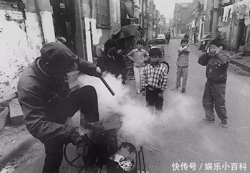 再也|30张老照片带你穿越回70年代,重温那些再也回不去的旧时光