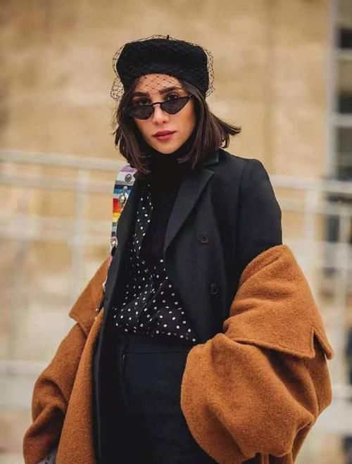 ?三木又把“驼色大衣”带火了，这样来搭，时髦保暖又显贵，真美