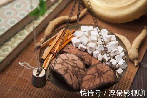 白术|张仲景唯一主打减肥的方子，只需两味药泡茶喝，每天只需三块钱！