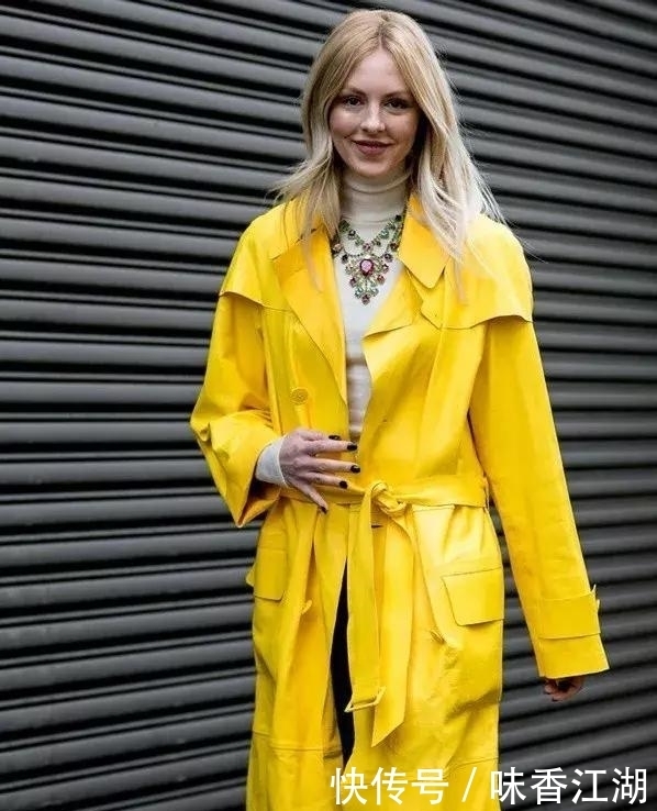 今年最火高领毛衣+大衣，才是秋冬绝配！