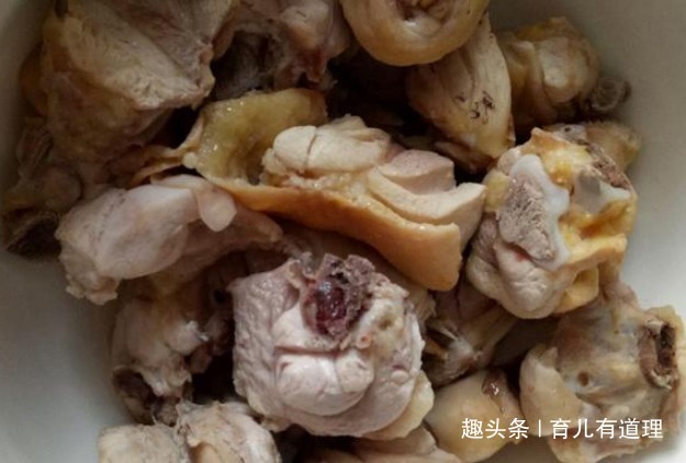 超级美味的下饭菜，好吃不油腻，做法也简单，我家隔三差五就要做