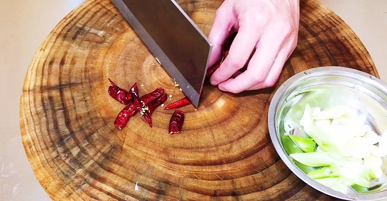 秋天别总大鱼大肉，多吃这12道家常素菜，低热量高营养，特别下饭