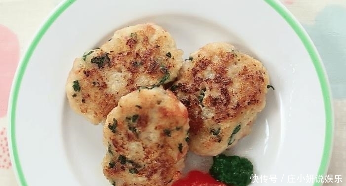 辅食|分享一款飘香鸡肉饼,简单好吃易吸收,宝宝不错的营养辅食