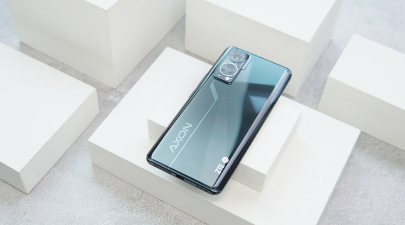 it之家|中兴 Axon30 屏下摄像手机官方再次预热：采用 UDC Pro 屏显芯片