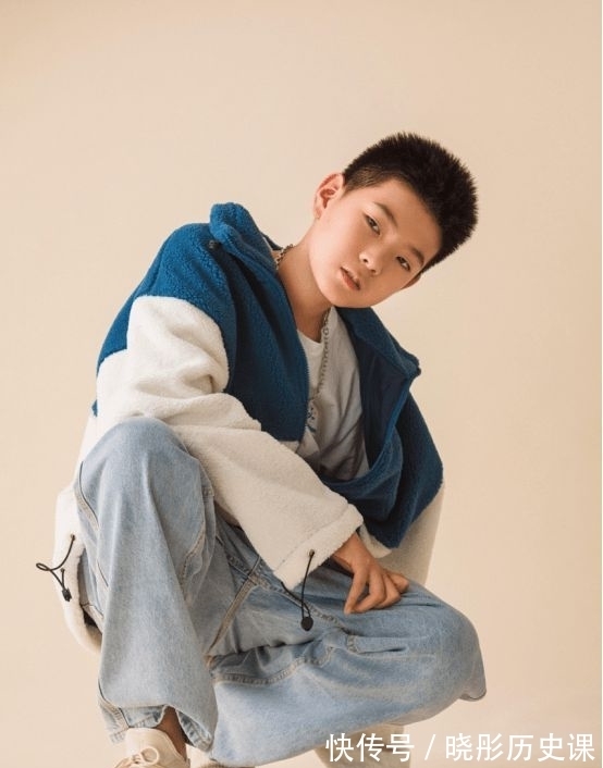 年度|第二季《奔跑吧少年》年度“最佳人气冠军”—陆奕成