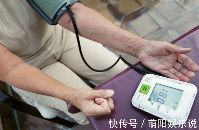 慢性疾病|高血压就怕缺钾?医生提醒:长期服用降压药,3类高钾食物可多吃