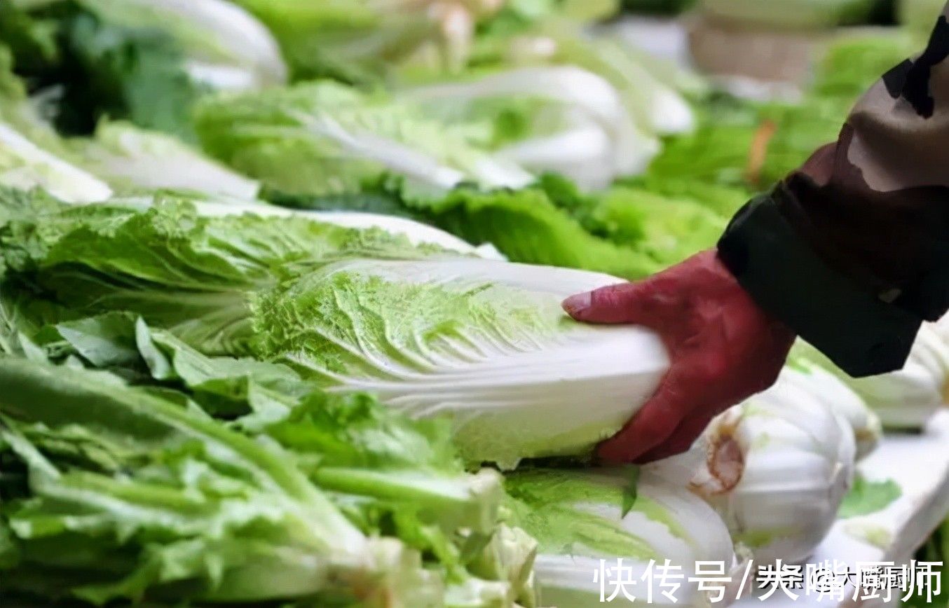 菜农|如何判断白菜有没有“喷甲醛”?菜农支招,牢记这3点,轻松避开