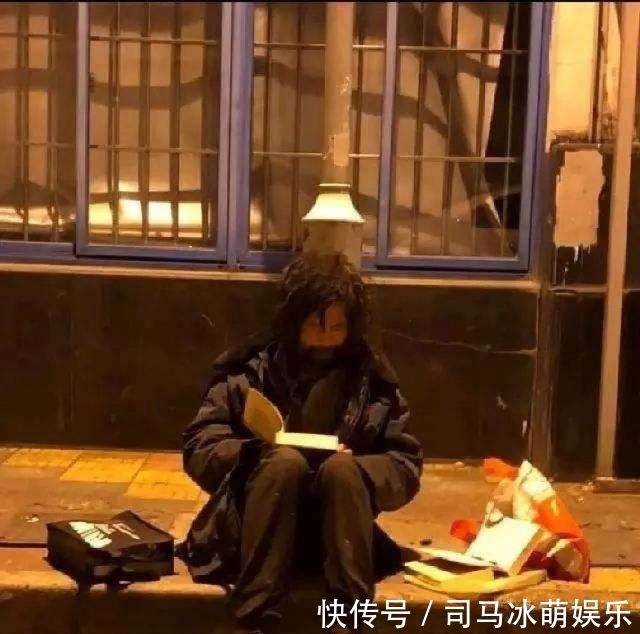 苏士澍|流浪大师书法1字2万，专家却批判田英章书法是活棺材字，误人子弟