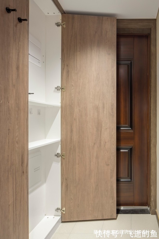 步入式|于沙发小坐片刻，焚一炉沉香，何等惬意。