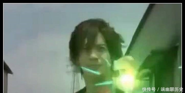 同样都是奥特曼变身,为什么捷德要一分钟,而他只要一秒?