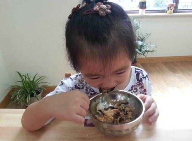 饮料|8岁女童患糖尿病,竟因小孩大人都爱的此物,家长还敢让孩子喝!