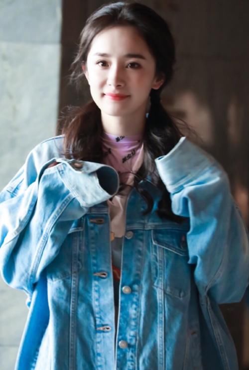 杨幂被正式点名？明星玩游戏会带坏青少年，事情真值得好好掰扯掰扯