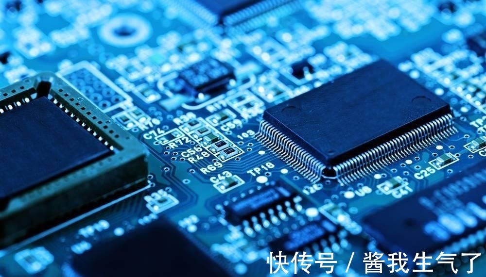 芯片|硅谷巨头计划在华扩产,白宫紧急致电阻拦,通用汽车称难怪缺芯片