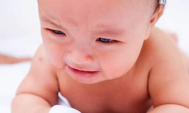 月龄|3月龄以下的宝宝养育口诀:少抱多躺不摇晃,勤洗勤擦三不要