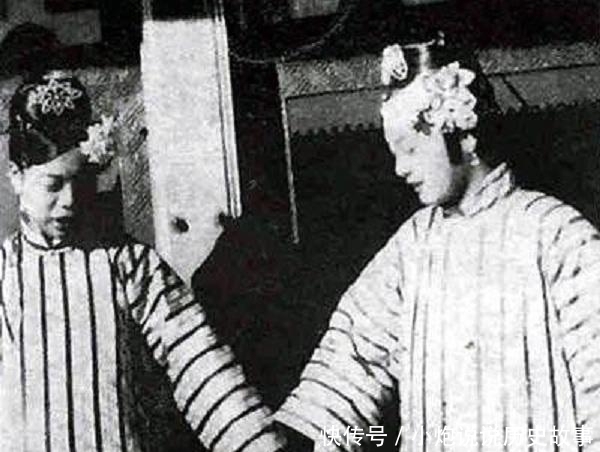 清朝|清朝老照片,那时候的贵族是这样的,也有长得很好看的!