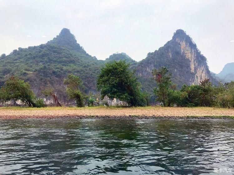 漓江山水甲桂林