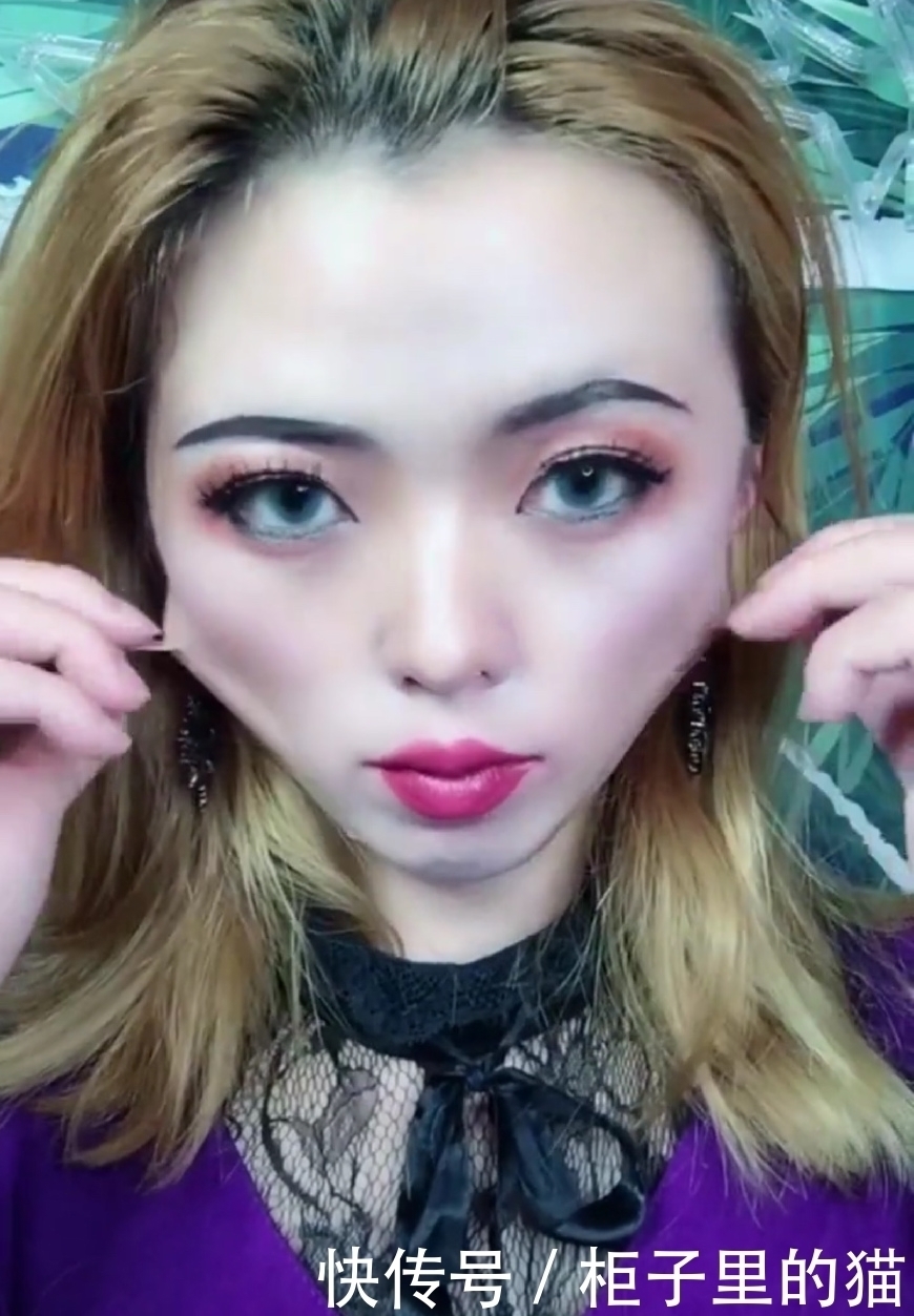 美女卸妆鼻子拉扯出“面条”,网友求你别卸赶紧塞回去