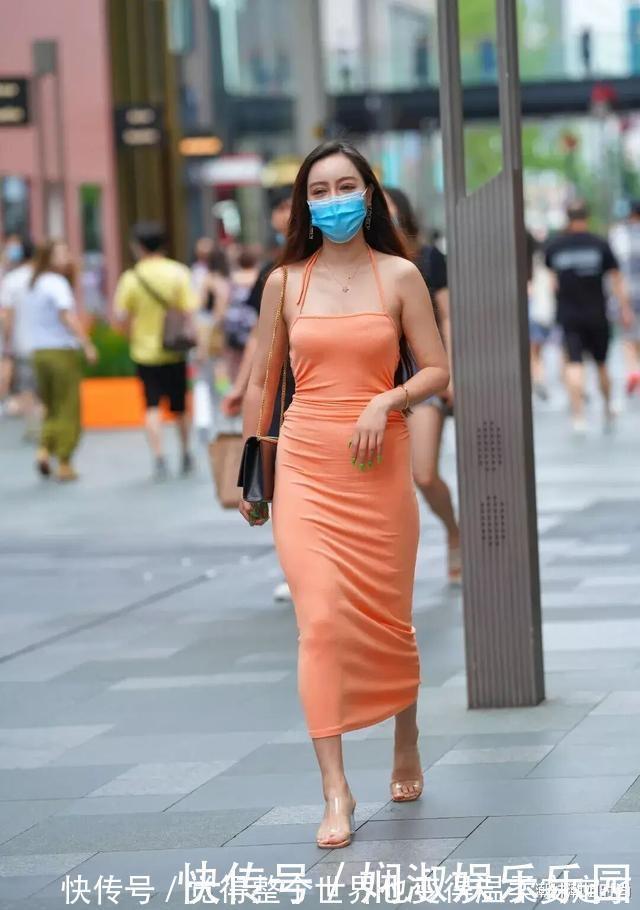 包臀裙 “婴儿肥”的包臀裙美女,有设计感的才时髦好看,搭配容易