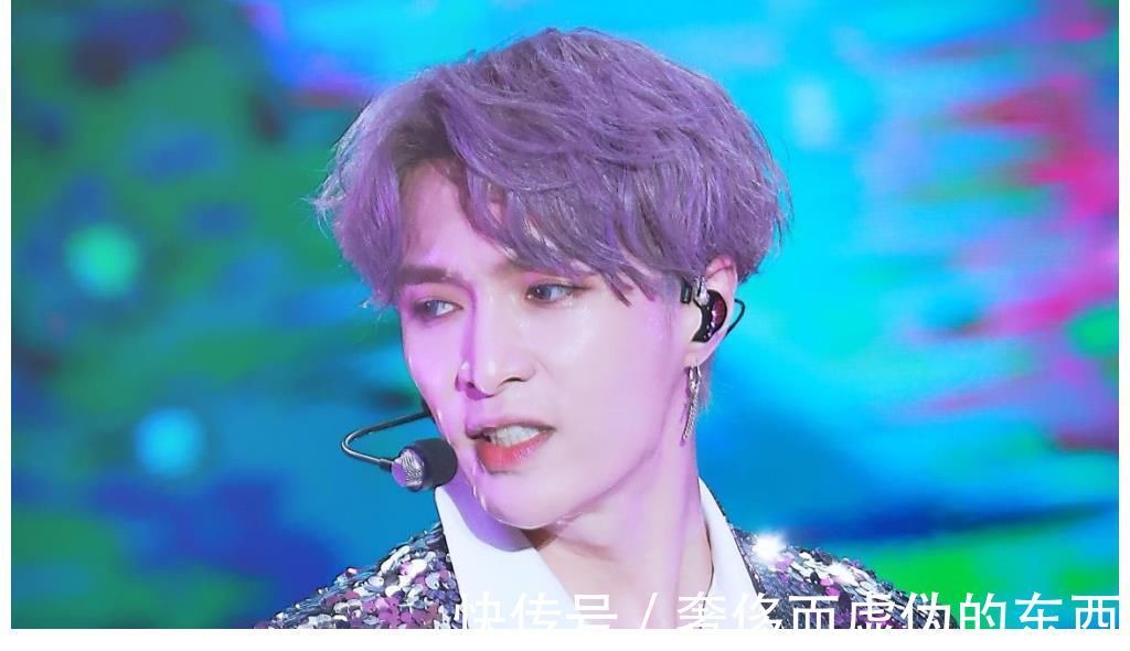 飯桌上沒有公筷,誰(shuí)注意張藝興怎么夾菜的?黃磊默默看后沒有說(shuō)話