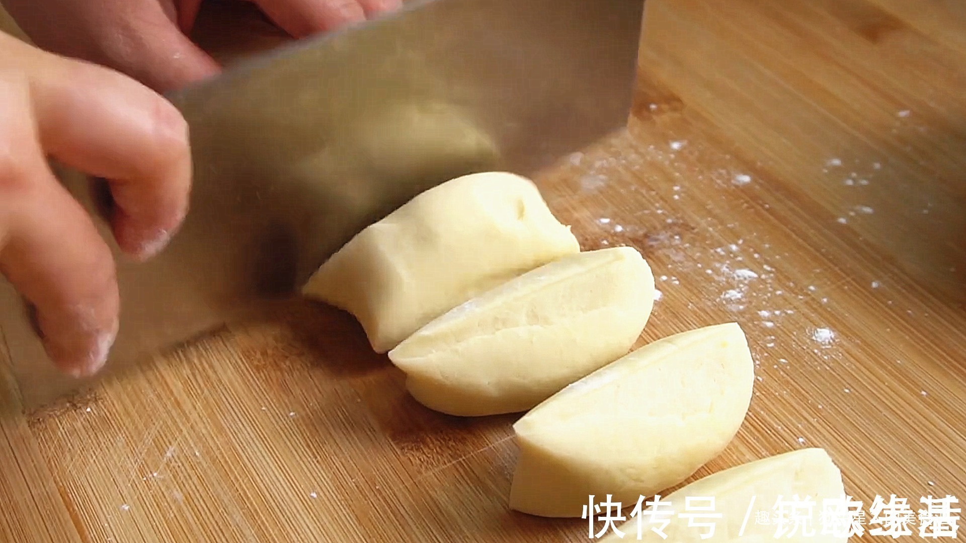 天气热要多吃粗粮,教你一个做法,香甜柔软,美味好消化