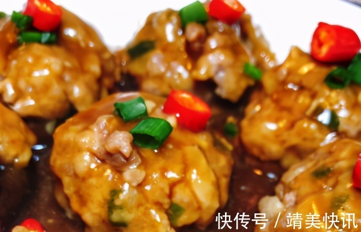 香菇|香菇用此做法比牛肉好吃百倍，鲜香滑嫩，饱满多汁！一口一个过瘾