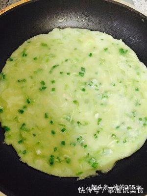 早餐饼最好吃的做法,这样做天天吃都不腻,大人小孩都抢着吃