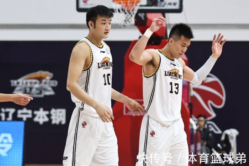 张帆|郭艾伦的第一后卫悬了,不仅张帆已经崛起,就连陈盈骏也彻底爆发