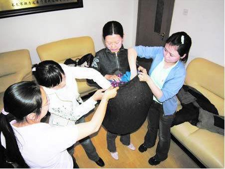 龙凤胎|宝妈生下“双龙凤胎”,概率只有百万分之一,网友:神仙家庭