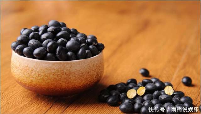 月经走后几种碱性食物要多吃，暖宫驱寒，排出污血毒素，保护卵巢
