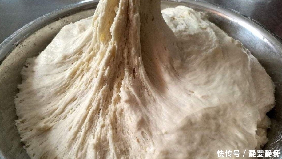 馒头店老板：发面别用酵母白糖，多加一样东西，10分钟发一大盆！