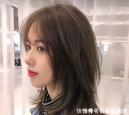 还在傻傻的留长发?这3款短发了解一下,剪完后气质上升一个度