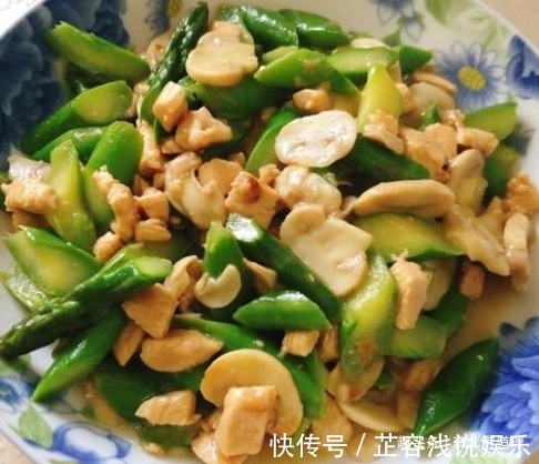 芦笋炒鸡丁|清爽不油腻养眼养胃,补充蛋白质和维生素,孩子常吃身体好