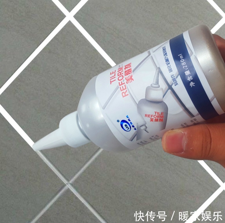 洗手台|再买房，厕所坚决不装马桶，丢掉洗手台，瞧下图装修，实用上档次