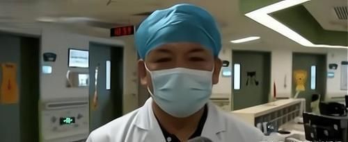 小女孩|3岁小女儿昏迷送医急救,大女儿也出现同样状况都是偷吃惹的祸