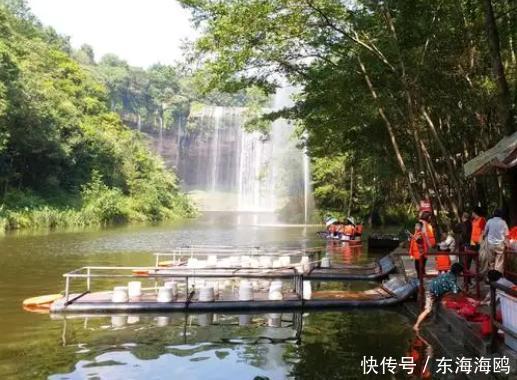 重庆一处瀑布走红，规模竟比黄果树瀑布还要大，快来清凉一下