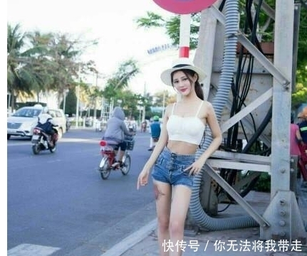  画面感|街拍：迷人潮流个性的妹子，凹凸曼妙,靓丽青春很有画面感！