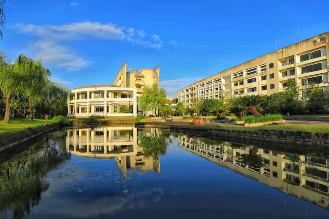 浙江水利水电学院|钱塘大学城秋景，美出圈！