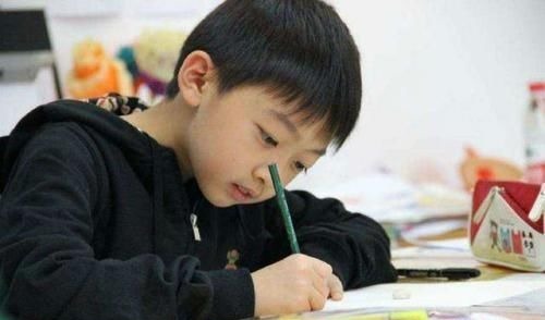 眼神|孩子的眼睛有这3个特征,长大后通常智商高,你家孩子有吗