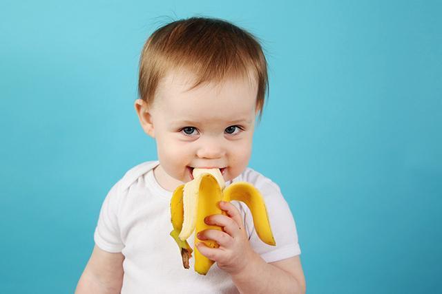 宝宝|添加辅食宝宝，6种食物容易引起便秘，家长需要知道